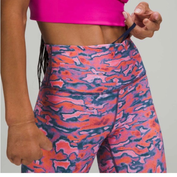 Lululemon Wunder Train 8” Shorts Chroma Clash Multi - Picture 2 of 5